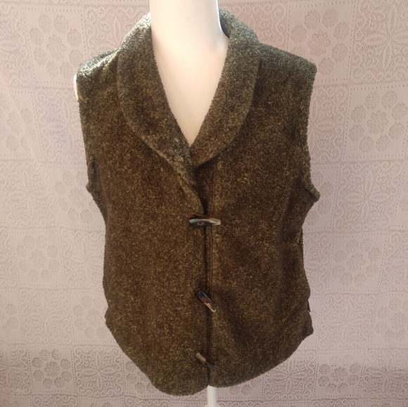 Woolrich Light Olive Heather Toggle Button Sherpa Women's Vest - Picture 3 of 8